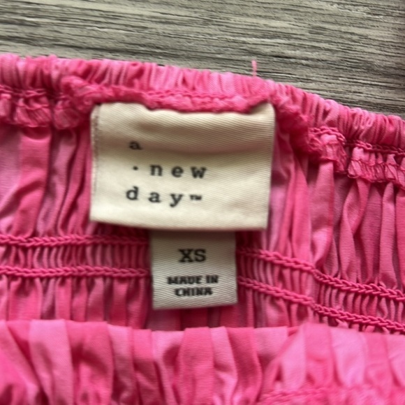 A New Day Pink Crop Tank Top Size XS - Picture 2 of 3